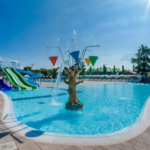 Del Garda Village And אתר קמפינג פסקיארה דל גארדה