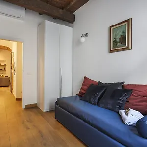 Oltrarno Modern In Italy