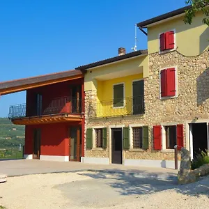 Vakantieboerderij Tamellini Italië